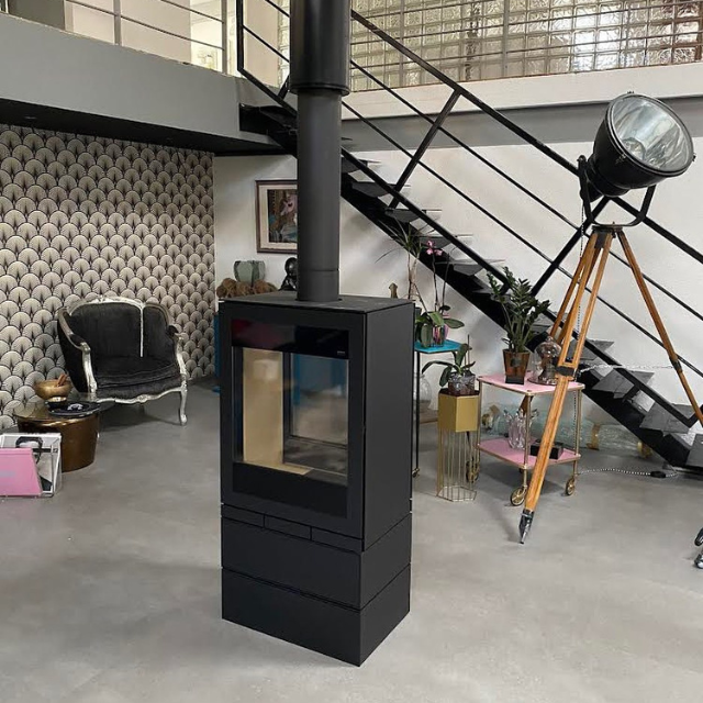 Elements 603 Tunnel Acier noir Skantherm